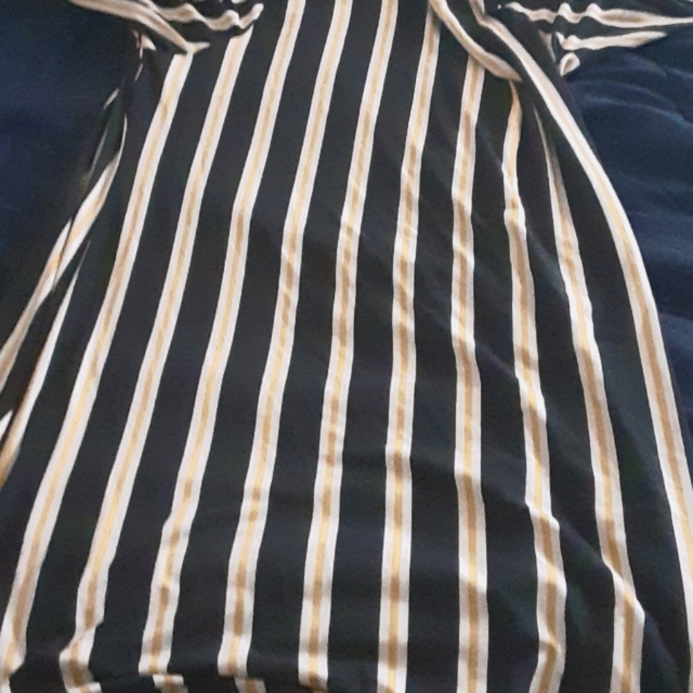 This is a long sleeve dress!